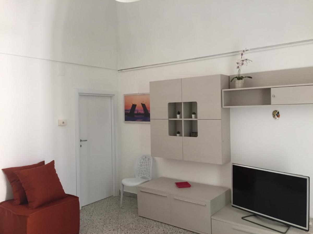 Donna Nina - Via San Martino 62 Apartment Monopoli Bagian luar foto