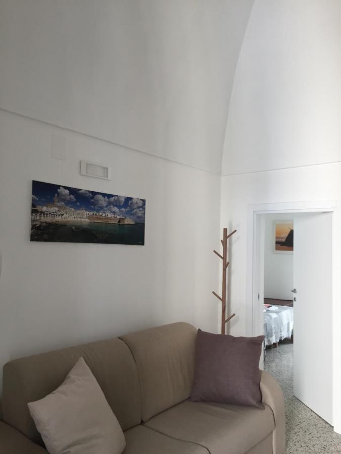 Donna Nina - Via San Martino 62 Apartment Monopoli Bagian luar foto