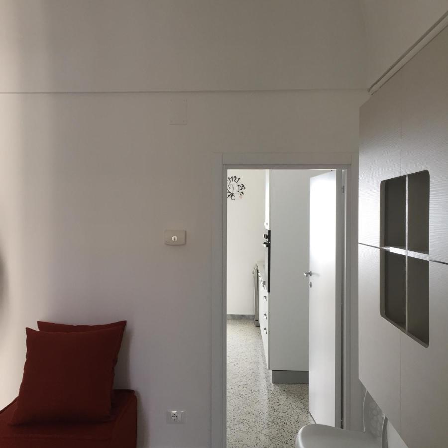 Donna Nina - Via San Martino 62 Apartment Monopoli Bagian luar foto